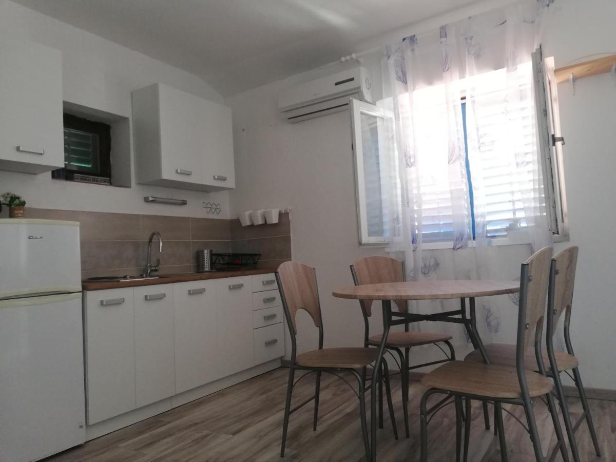 Apartments Lucija Solaris Sibenik Ngoại thất bức ảnh
